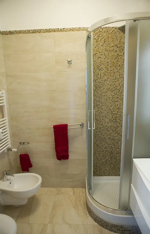 Apartment St. Peter Station Suite Rome